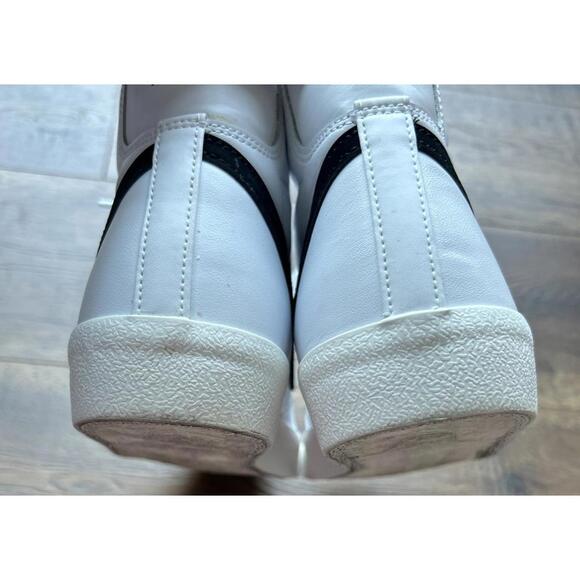 Nike Blazer Mid '77 Vintage Men's Sneakers White/Black, Size US 9.5 - Picture 9 of 10